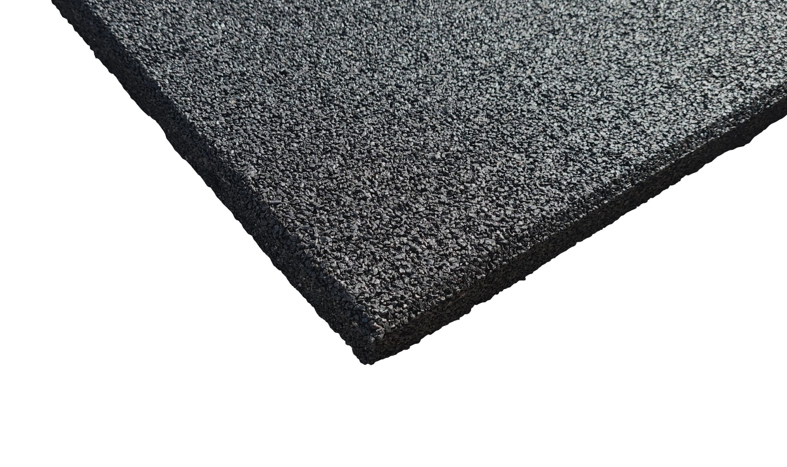 Outdoor fitness tile